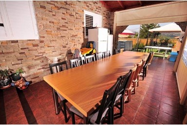 וילה דרור ונופש - בריכה מקורה וחצר