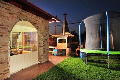 וילה דרור ונופש - בריכה מקורה וחצר