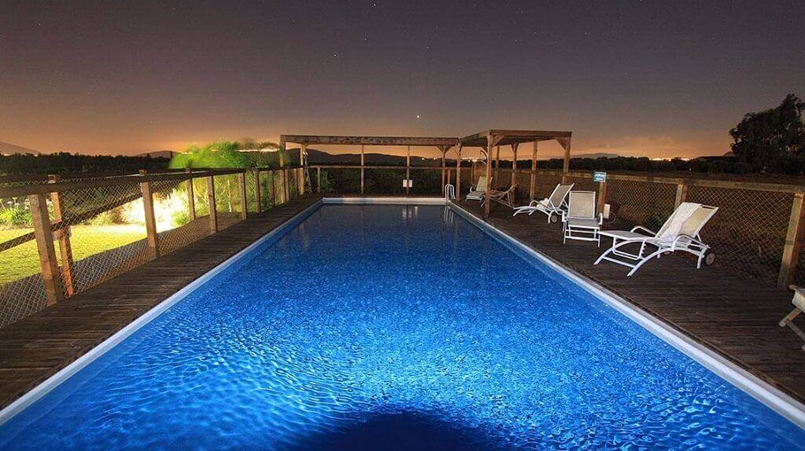 וילה בר בכפר בריכה לילה.jpg