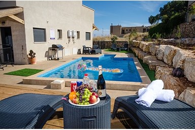 וילה אחוזת הדר