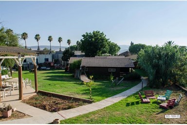 וילה בית אירוח כפרי דרור בתבור - בריכת השחיה