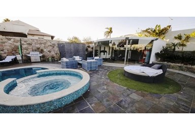 וילה הריביירה אילת - מתחם החוץ