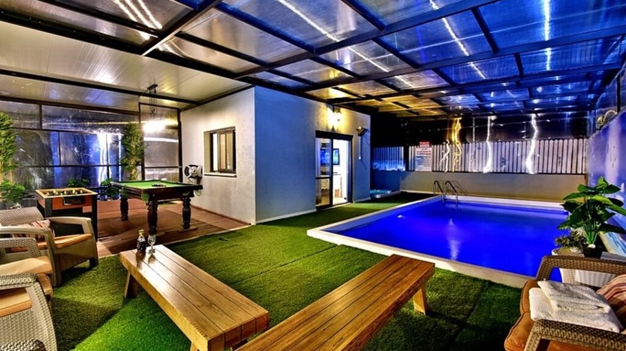 וילה דאלי החצר והבריכה (9).jpg