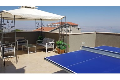 וילה דאלי - החצר והבריכה