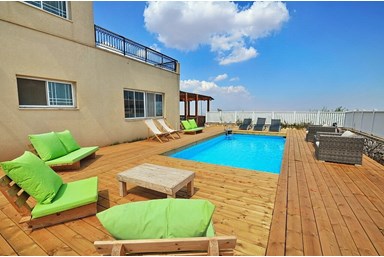 וילה נוף אלון