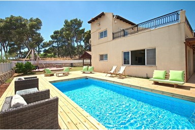 וילה נוף אלון - חדרי הוילה