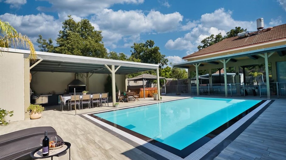 אחוזת החולה חוץ (5).jpeg