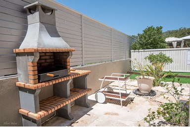 וילה פלורין אירוח בוטיק