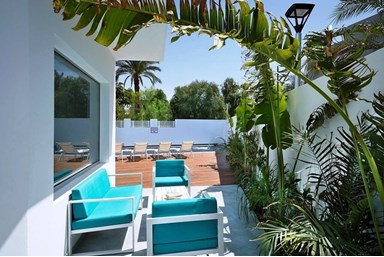 וילה גרדניה - בריכה מחוממת