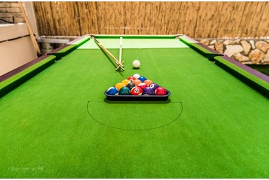 וילה לה וילה בל - הבריכה והחצר