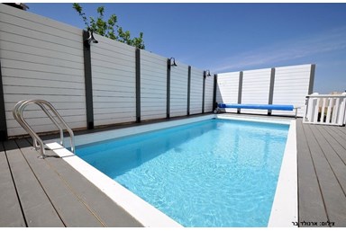 וילה שירת הירדן - החצר והבריכה