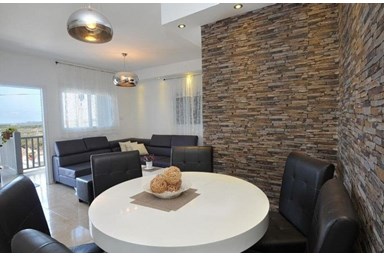 וילה כרמל בלבן - וילה כרמל בלבן