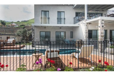 וילה טרה נובה - מתחם הבריכה