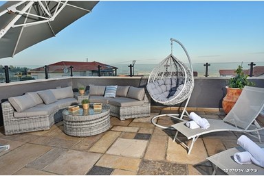 וילה פייב ריזורט - Five resort - החצר והבריכה