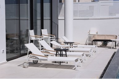 וילה קנקון - הבריכה והחצר