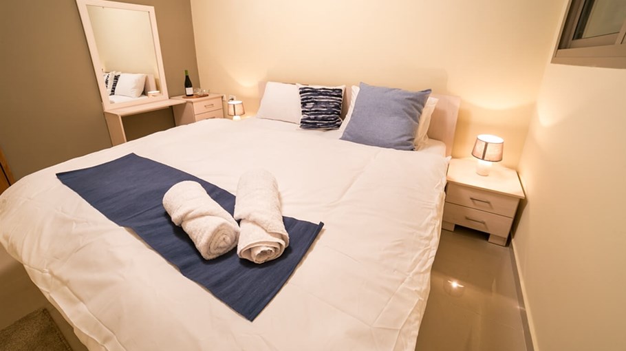 אחוזת המדבר שתי הוילות (7).jpg