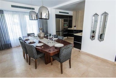 וילה מנגו - פנים הוילה