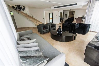 וילה מנגו - פנים הוילה