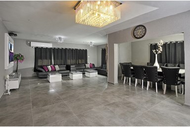 וילה פרסטיז' - הוילה