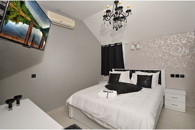 וילה פרסטיז' - הוילה