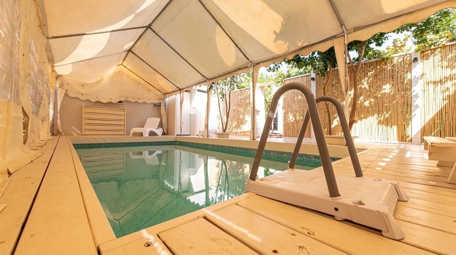 אחוזת דוד בגליל אחוזת דוד - בריכה וחצר (9).jpg