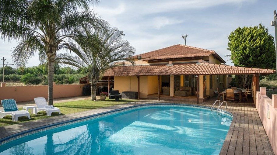 וילה H וילה H (23) הבריכה.jpg