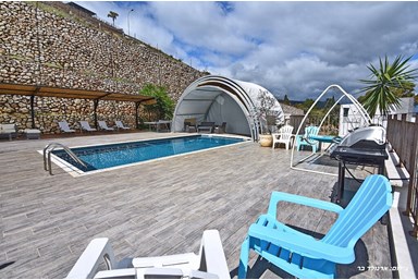 וילה מצפה המושבה - החצר והבריכה