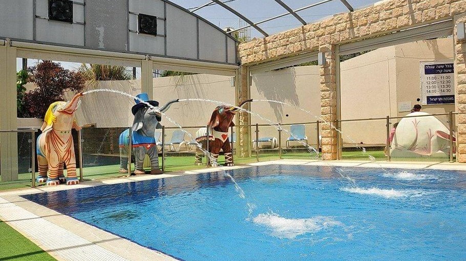 וילות וי קלאב גורן הרוח הגלילית - פארק המים (9).jpeg