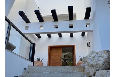 וילה אמדר אילת - הבריכה והחצר