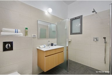 וילה הבית בטבריה - הוילה