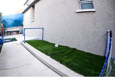 וילה שלהבת האושר