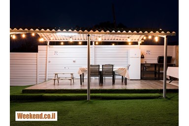 וילה אחוזת אנאל יבניאל - החצר, הבריכה והנוף