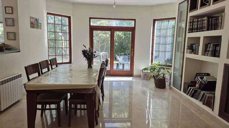 חורשה בארץ יהודה - Ezion Grove וילת אלעזר  (3).jpg