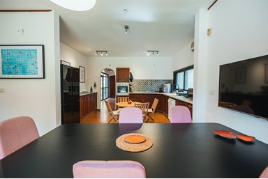 וילה מול תכלת