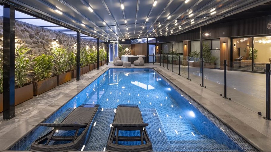 אירוח יוקרתי גלאס האוס - Glass House חוץ (2).jpg