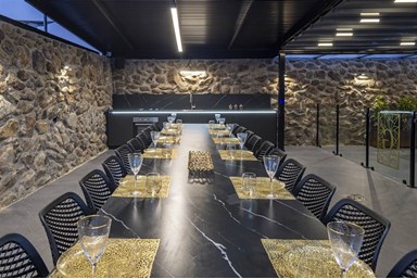 וילה אירוח יוקרתי גלאס האוס - Glass House - מתחם החוץ