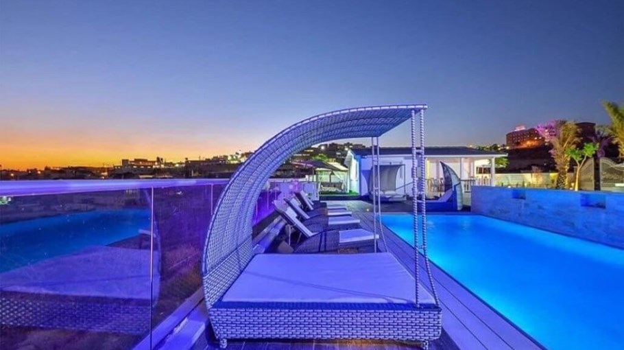 וילה מנו ויליג' חצר (19).jpg