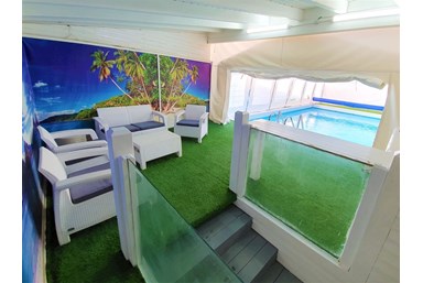 וילה חלומות אלה - מתחם החוץ והבריכה