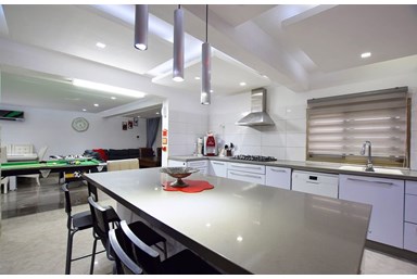 וילה הדר ומהודר - פנים הוילה