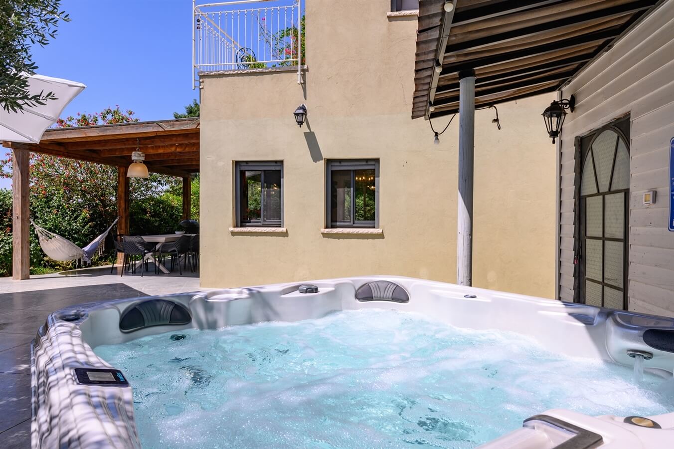 הוילה של אתי