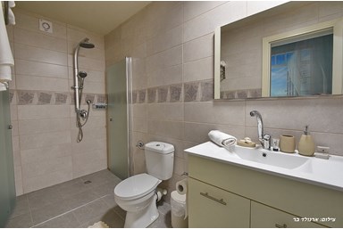 וילה מול השקיעה - הוילה