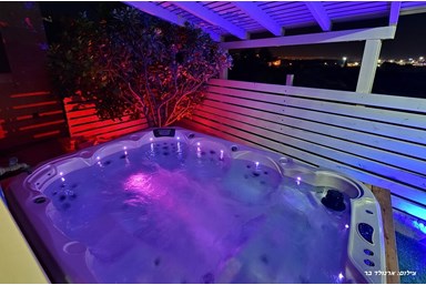 וילה מול השקיעה - מתחם החוץ