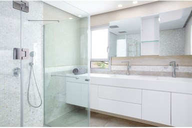 וילה קיסוס  - פנים הוילה