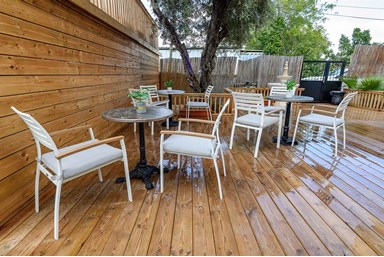 וילה YalaRent וילה בזלת - החצר והבריכה