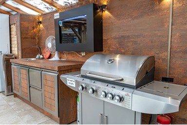 וילה אחוזת הלוי בוטיק - מתחם החוץ וחדר הכושר