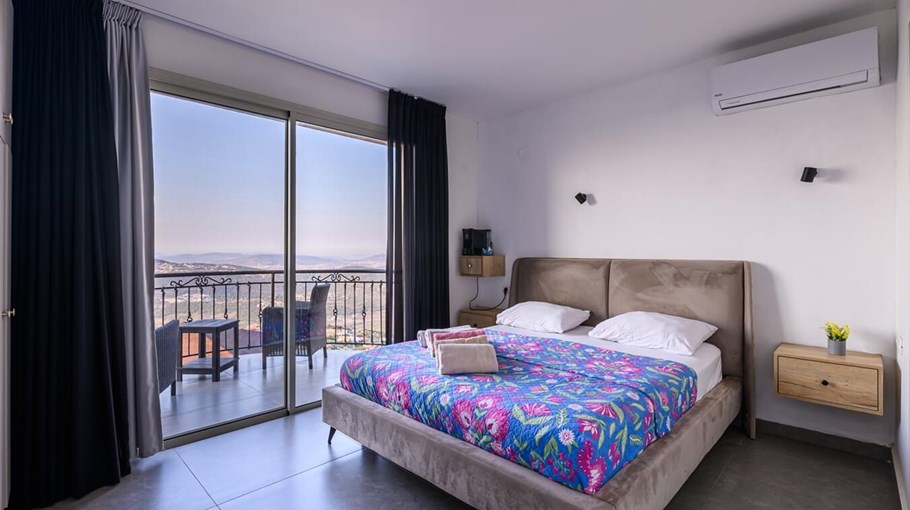 וילת האגם הכחול הוילה (7).jpg