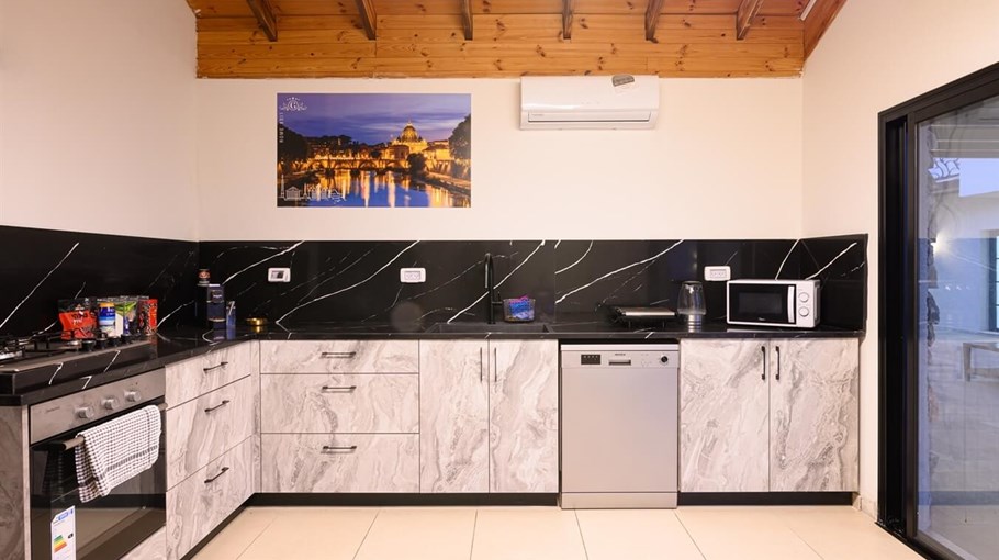 וילה גרדה פנים (1).jpg