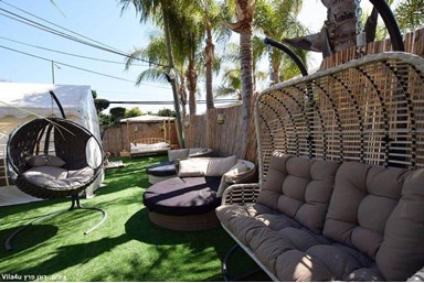 וילה כרם יוסף - חצר הוילה