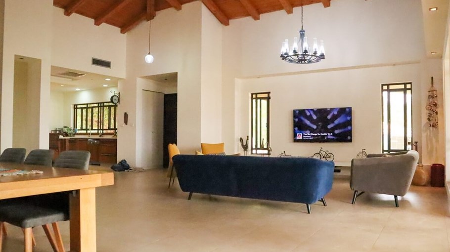 סוף העולם שמאלה - וילה מדברית בערבה פנים (13).jpg