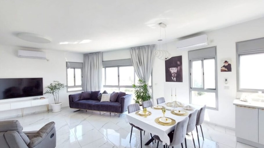 וילה גולד אנד וויט - Gold & white גולד אנד וויט (2).jpg